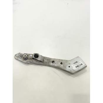 SOPORTE FARO DERECHO 6251206E 