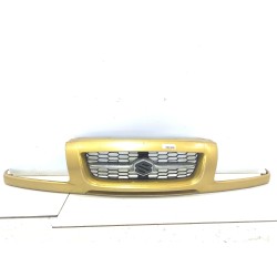 Recambio de rejilla delantera para suzuki vitara se/sv (et) 2.0 hdi techo metálico lujo referencia OEM IAM 7211165DA0  