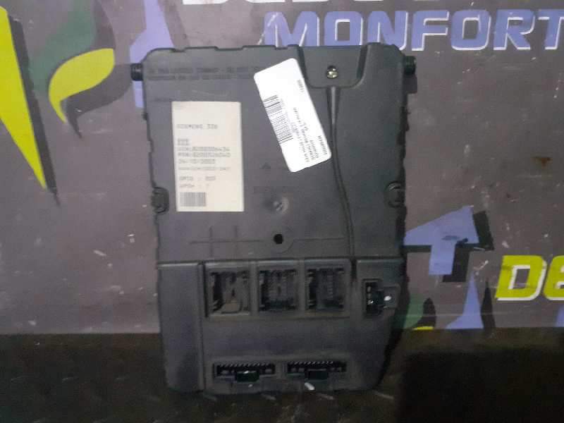 CAJA RELES / FUSIBLES 8200306434 8200326040 XXX1241003S41