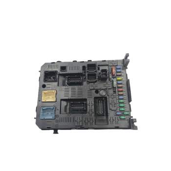 CAJA RELES / FUSIBLES 281164872 