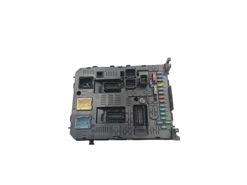 CAJA RELES / FUSIBLES 281164872 