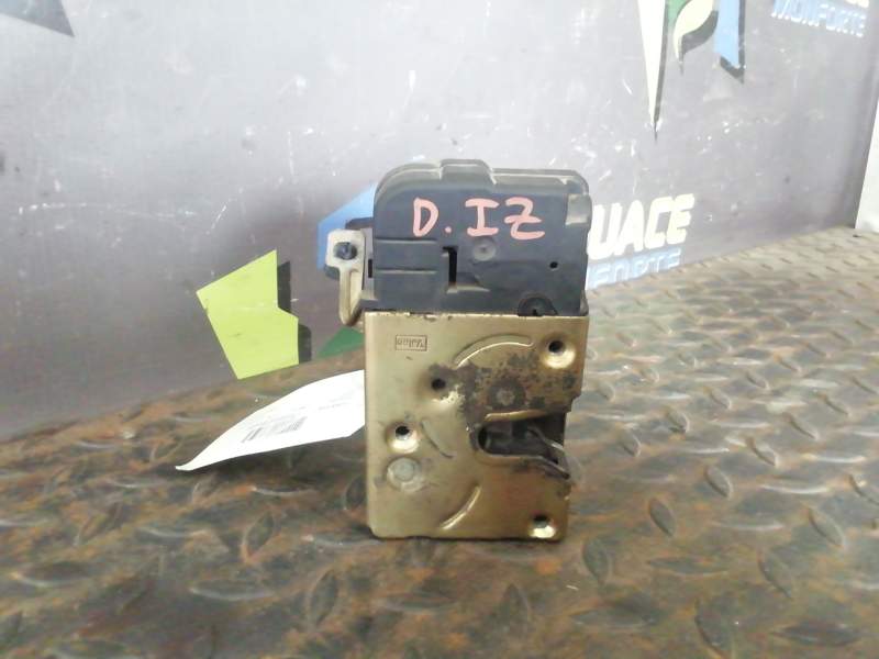 CERRADURA PUERTA DELANTERA IZQUIERDA 