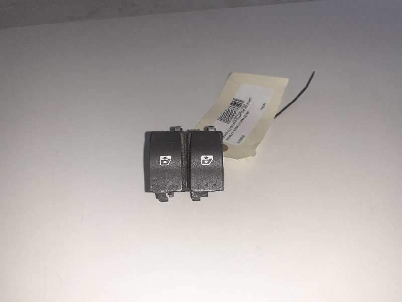 MANDO ELEVALUNAS DELANTERO IZQUIERDO 015085D 
