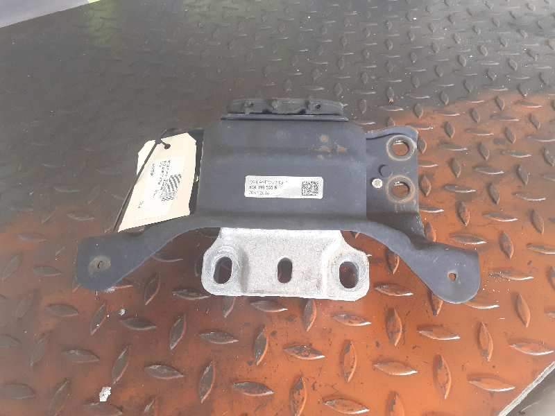 SOPORTE MOTOR IZQUIERDO 5Q0199555R 