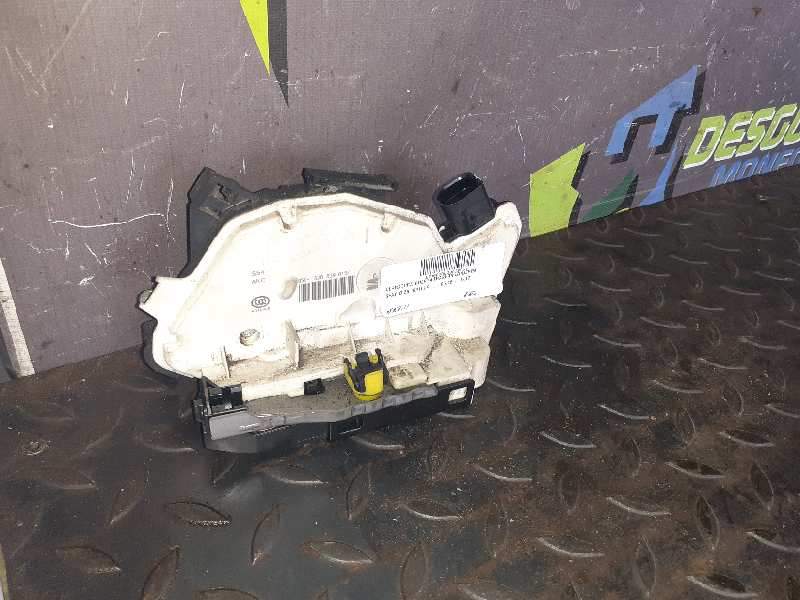 CERRADURA PUERTA TRASERA IZQUIERDA 6J0839015F 