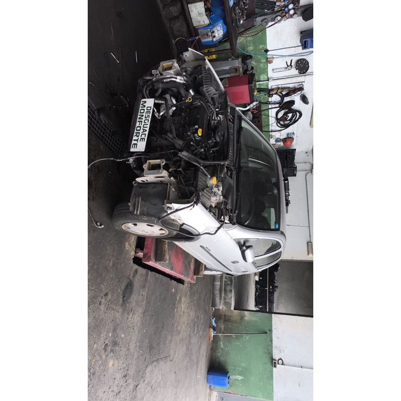 opel corsa c del año 2001