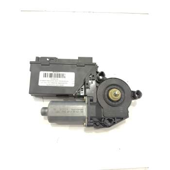 MOTOR ELEVALUNAS DELANTERO DERECHO 3D1959792 / 0130821765 
