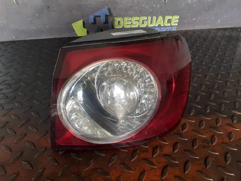 PILOTO TRASERO DERECHO 084411972R 