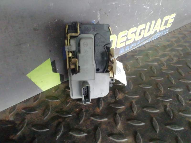 CERRADURA PUERTA DELANTERA DERECHA 9136J1 