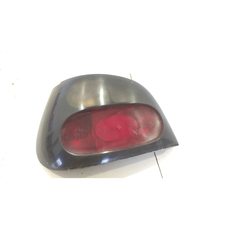 Recambio de piloto trasero izquierdo para renault megane i classic (la0) 1.9 d rn referencia OEM IAM 7700828137  