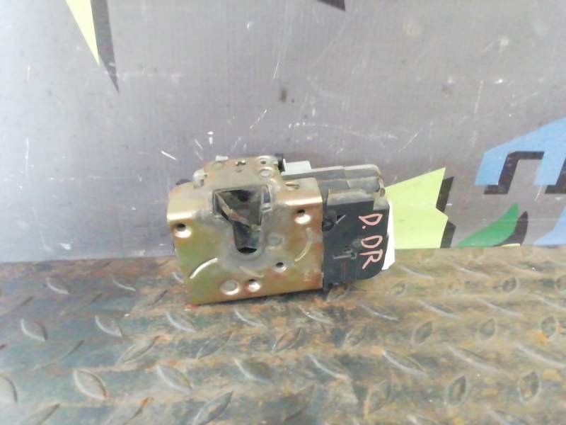 CERRADURA PUERTA DELANTERA DERECHA 