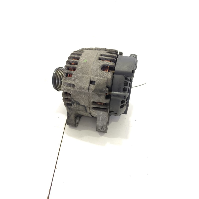 Recambio de alternador para peugeot 207 207 1.4 hdi referencia OEM IAM 9646321780 / CL15  