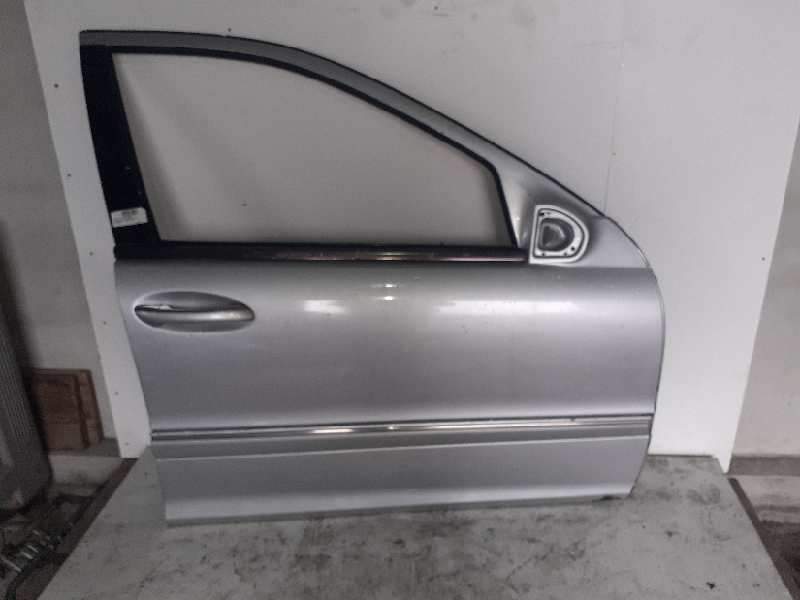 PUERTA DELANTERA DERECHA 