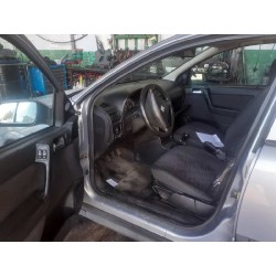 opel astra g berlina del año 2001