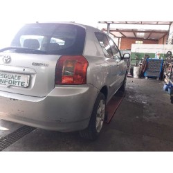 toyota corolla (e12) del año 2003