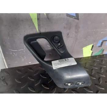 MANDO ELEVALUNAS DELANTERO IZQUIERDO 9613057277 