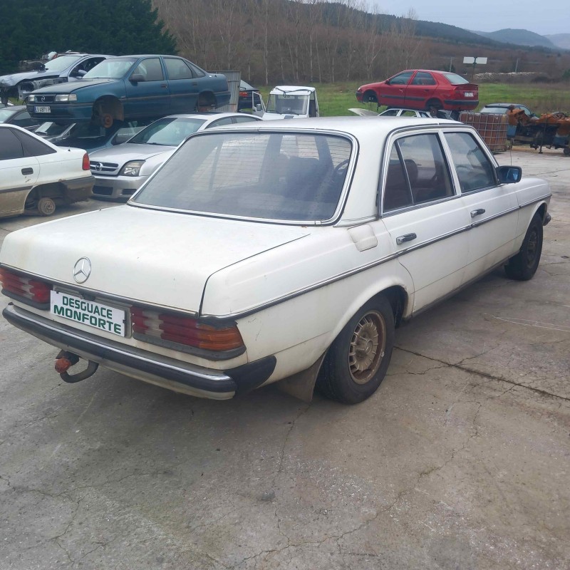 mercedes-benz clase e (w123) berlina+coupe del año 1989