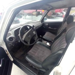 mercedes-benz clase e (w123) berlina+coupe del año 1989