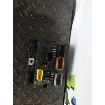 CAJA RELES / FUSIBLES 9659741780 L03 