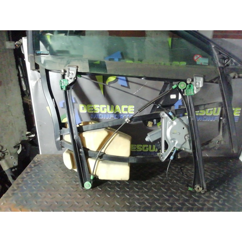 Recambio de elevalunas delantero derecho para audi a4 berlina (b5) 1.9 tdi quattro referencia OEM IAM 8D0837754  