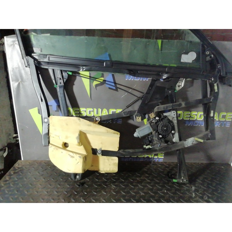 Recambio de elevalunas delantero izquierdo para audi a4 berlina (b5) 1.9 tdi quattro referencia OEM IAM 8D0837753  