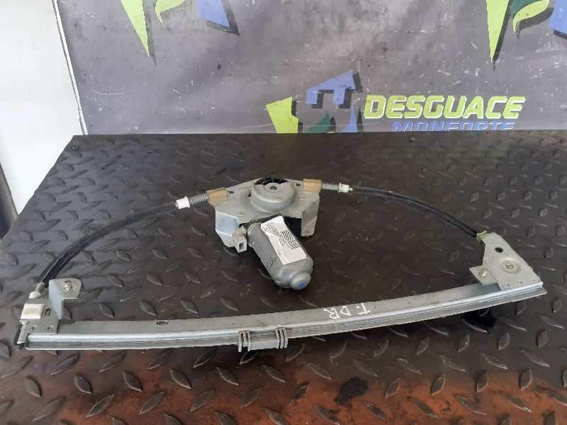 ELEVALUNAS TRASERO DERECHO 113734 