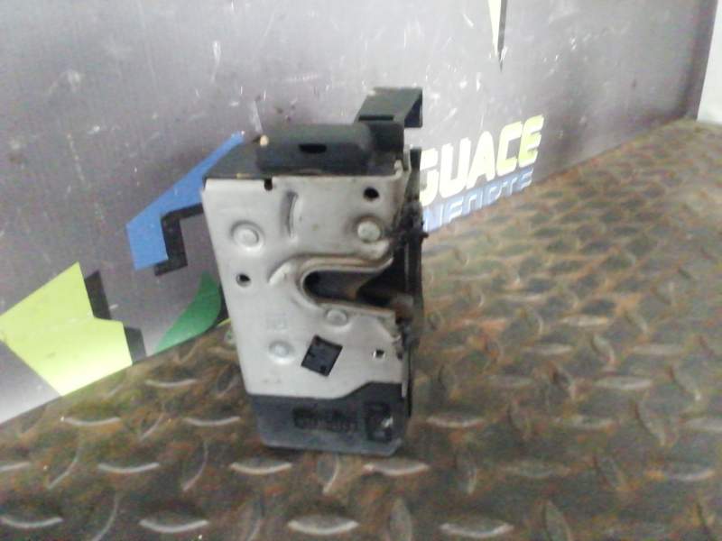 CERRADURA PUERTA DELANTERA DERECHA 13154792 