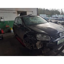 volkswagen golf v berlina (1k1) del año 2004