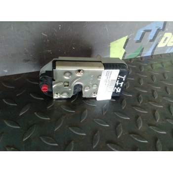 CERRADURA PUERTA TRASERA IZQUIERDA 
