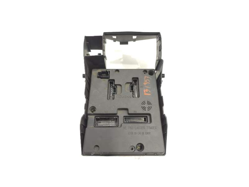 CAJA RELES / FUSIBLES 7703297930 