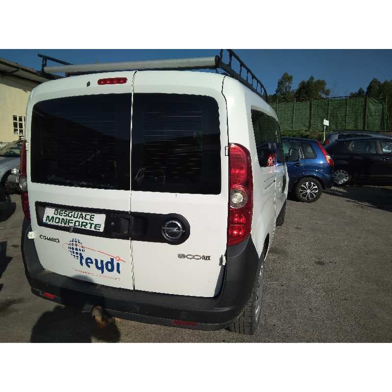 opel combo d del año 2015