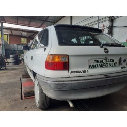 opel astra f berlina del año 1991