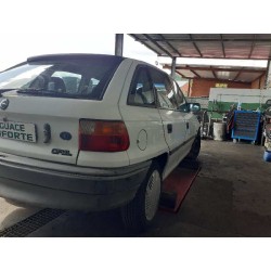 opel astra f berlina del año 1991