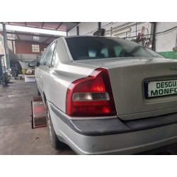 volvo s80 berlina del año 1999