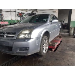 opel vectra c berlina del año 2003