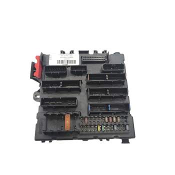 CAJA RELES / FUSIBLES 13205779 