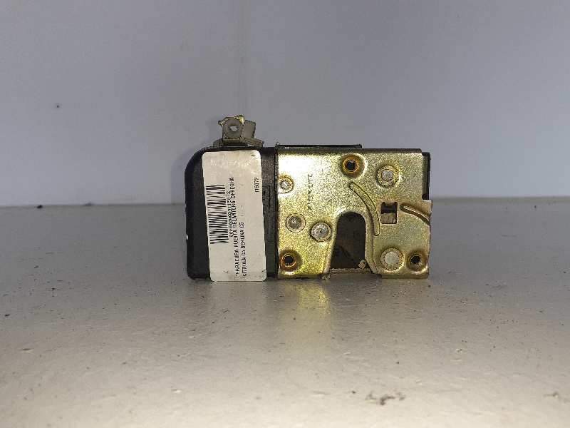 CERRADURA PUERTA DELANTERA DERECHA 