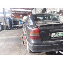 opel astra g berlina del año 2003