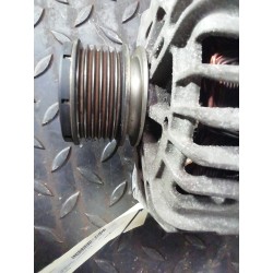 Recambio de alternador para dacia duster laureate 4x4 referencia OEM IAM 2607395B TG12C094 231003831R