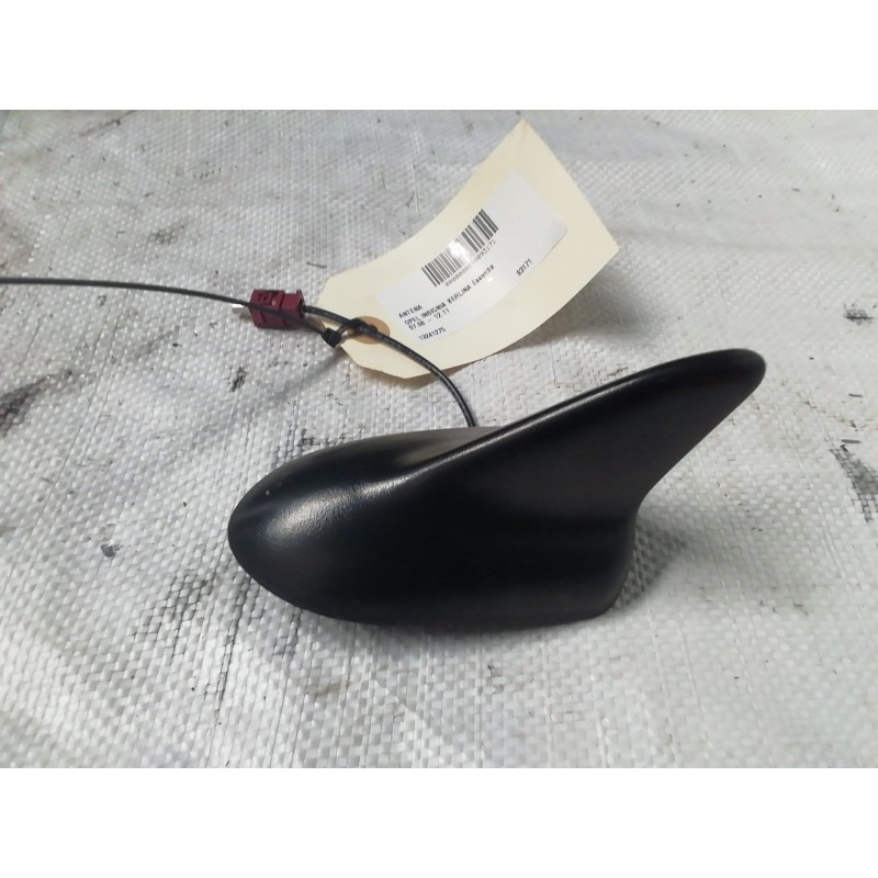Recambio de antena para opel insignia berlina essentia referencia OEM IAM 13241275  