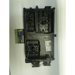 Recambio de caja reles / fusibles para opel insignia berlina essentia referencia OEM IAM 22953002 91RK47 