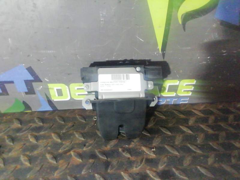CERRADURA MALETERO / PORTON 3M51R442A66AR 