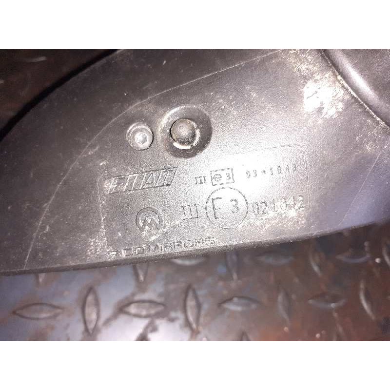 Recambio de retrovisor derecho para fiat bravo (198) 1.9 dynamic multijet referencia OEM IAM 01704859100  