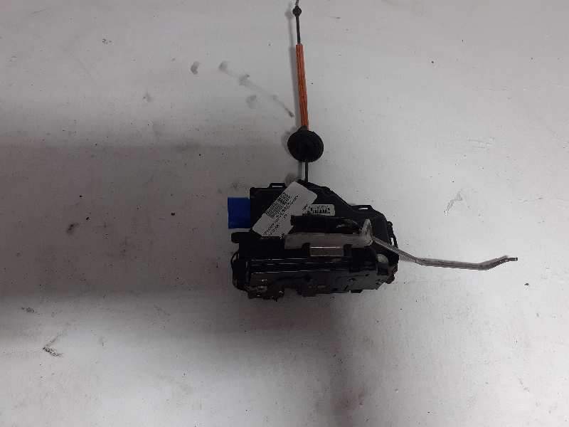 CERRADURA PUERTA DELANTERA IZQUIERDA 4E1837015 