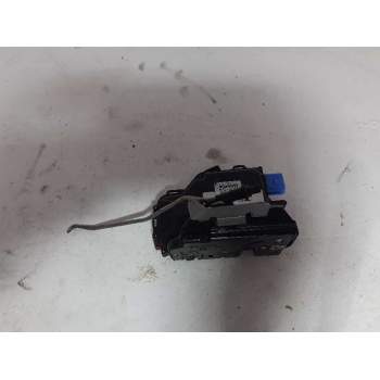 CERRADURA PUERTA DELANTERA DERECHA 4E1837016 