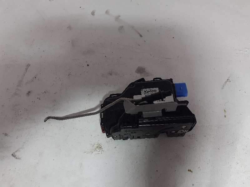 CERRADURA PUERTA DELANTERA DERECHA 4E1837016 