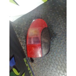 Recambio de piloto trasero derecho para peugeot 306 break boulebard referencia OEM IAM 452282  