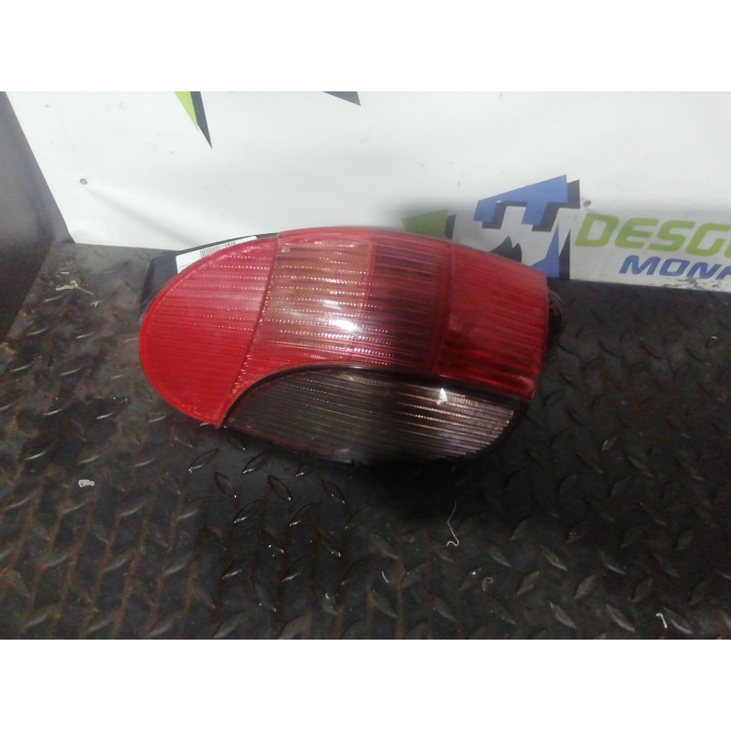 Recambio de piloto trasero izquierdo para peugeot 306 break boulebard referencia OEM IAM   