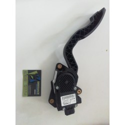 Recambio de pedal acelerador para renault latitude 2.0 dci diesel fap referencia OEM IAM 180050001R  