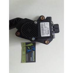 Recambio de pedal acelerador para renault latitude 2.0 dci diesel fap referencia OEM IAM 180050001R  
